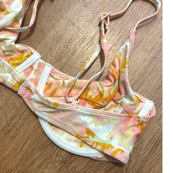 NWT Stone Fox Swim Conch Bikini Top - Hot Tropix Print Size XL - Picture 6 of 6